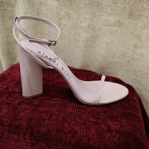 Gianni Bini KENZIE Patent Strappy Block Patent Chunky Heel Size 9 - Picture 1 of 8